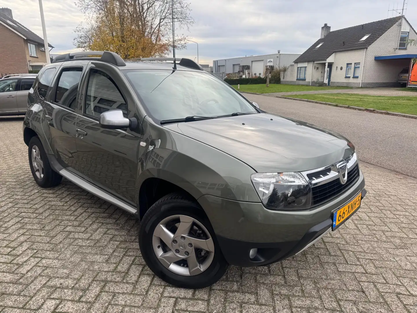 Dacia Duster 1.6 Delsey 2wd Airco,Trekhaak, 2e Eig Grijs - 2