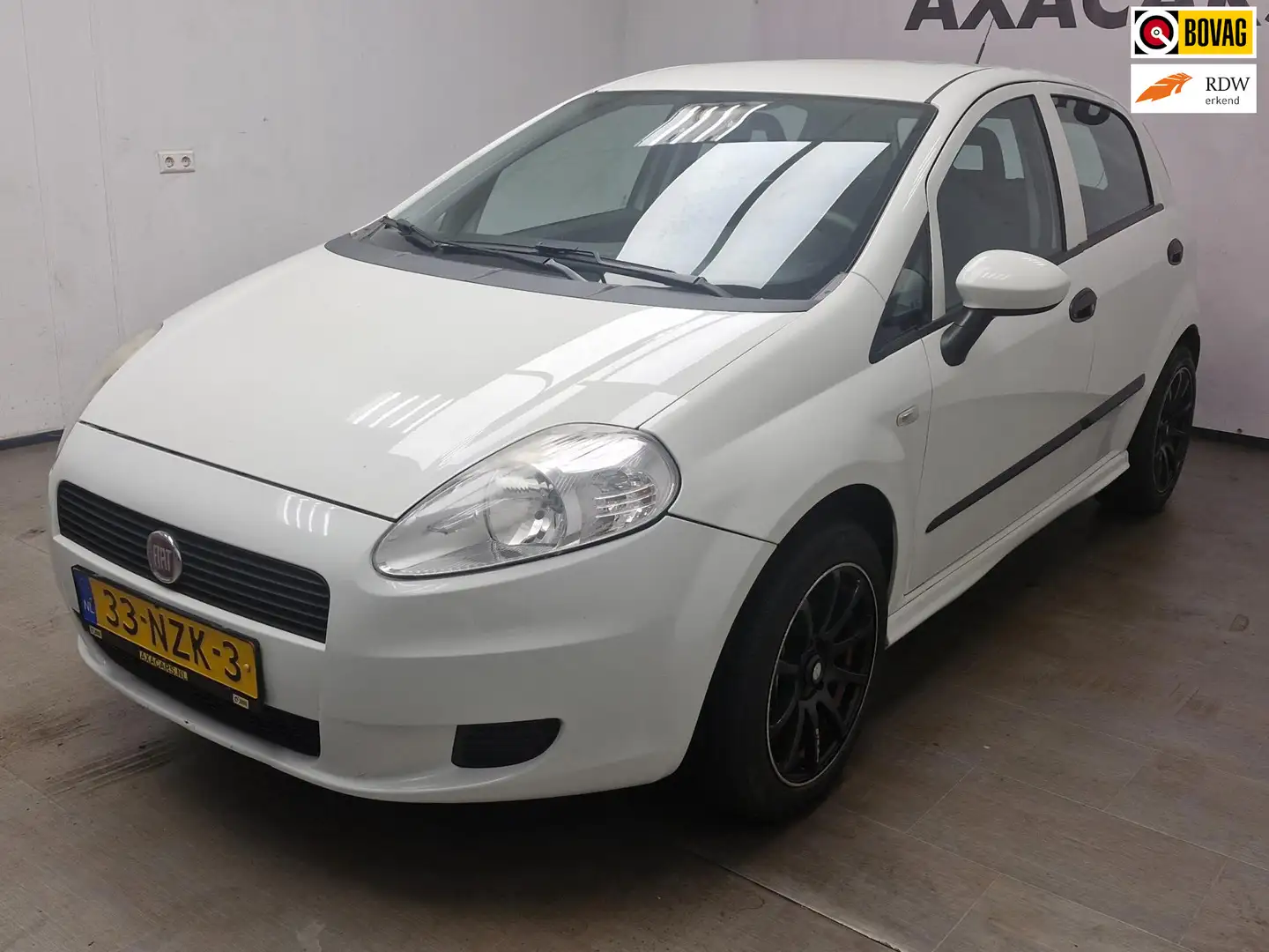 Fiat Grande Punto 1.3 M-Jet Actual AIRCO ! NIEUWE APK ! GARANTIE ! Blanco - 1