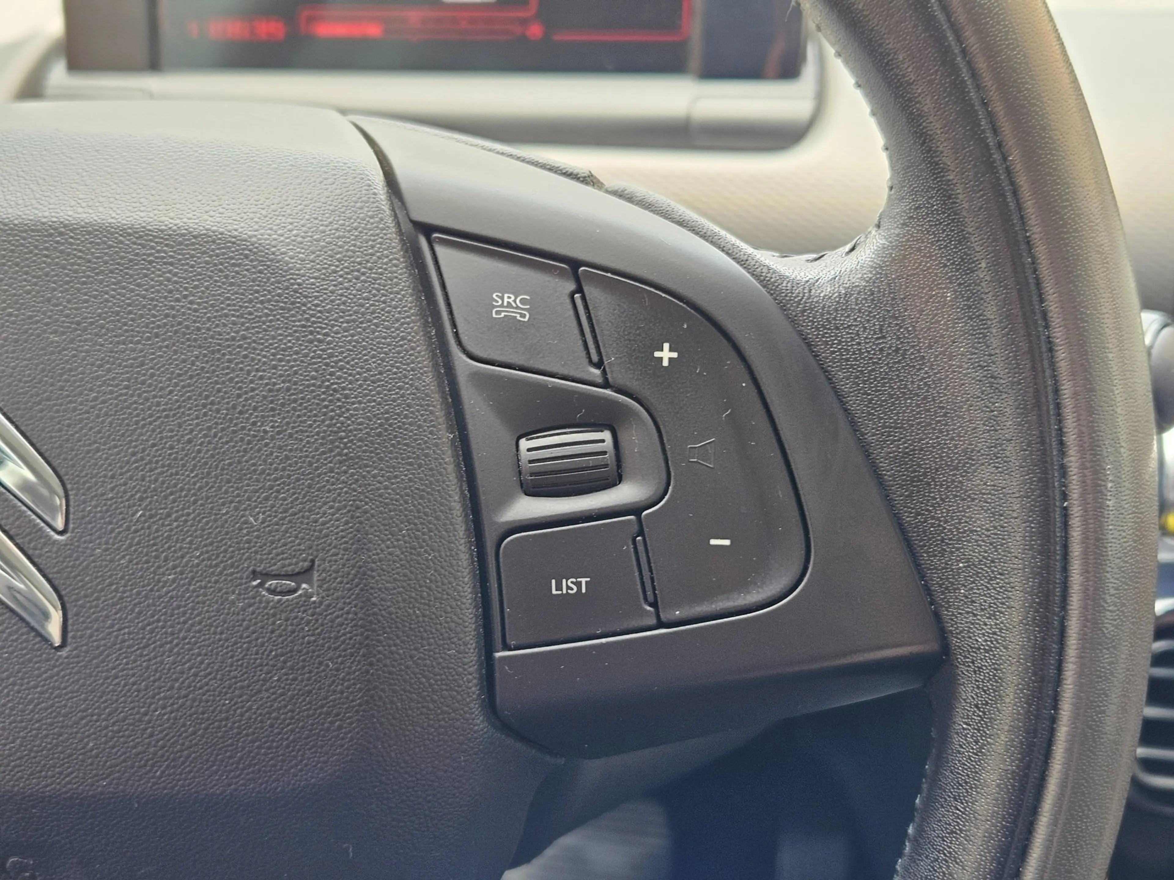 Citroen C4 Cactus 1.2 PureTech Shine Camera Navi 17" — photo 14