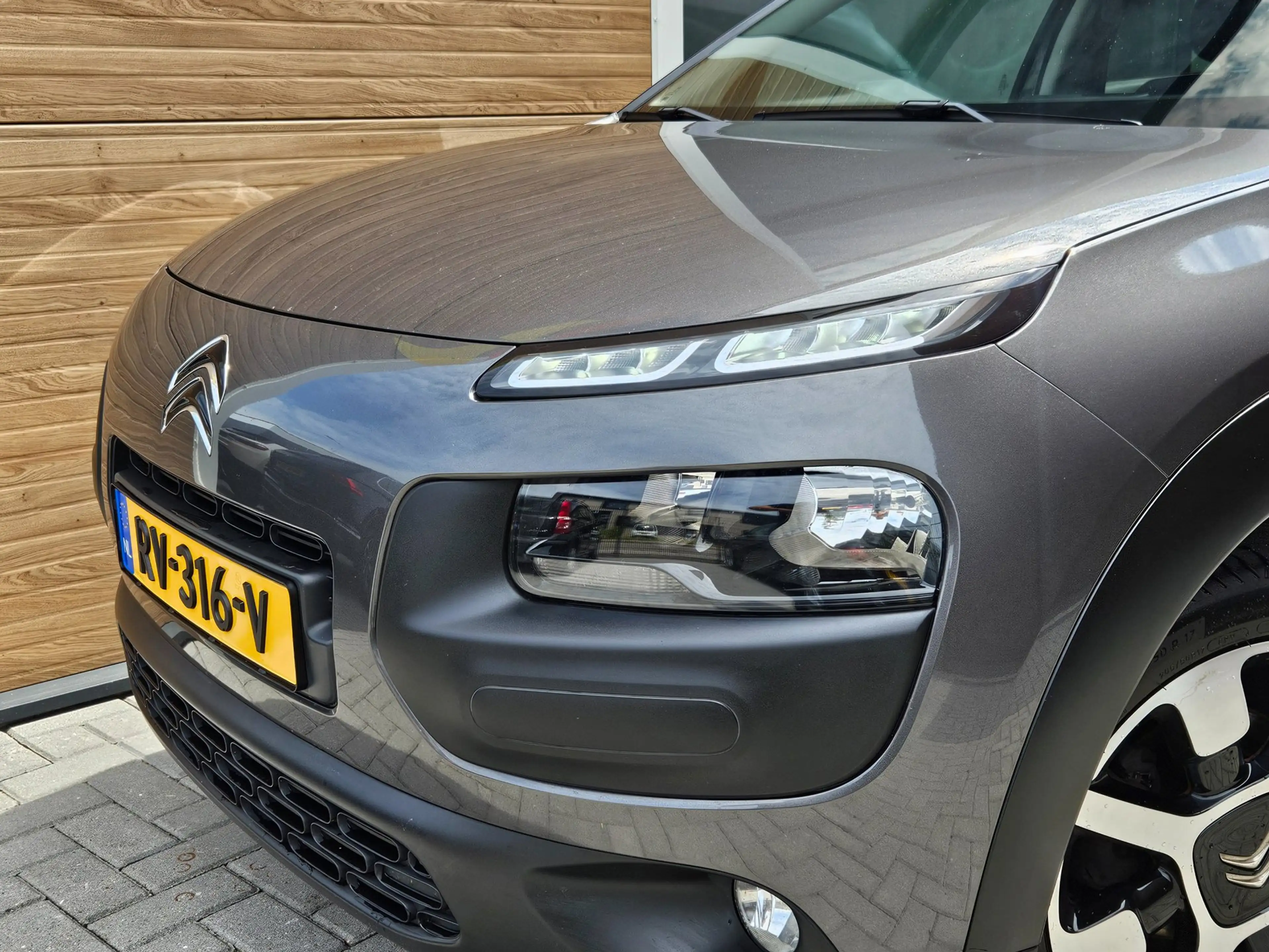 Citroen C4 Cactus 1.2 PureTech Shine Camera Navi 17" — photo 5