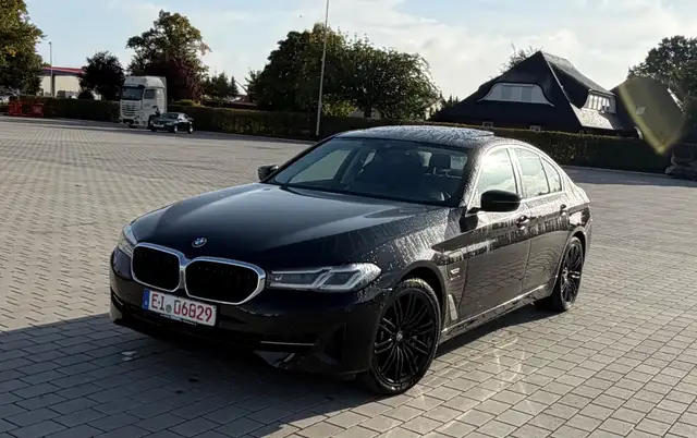 Bmw 520 e Limousine Navi SHZ PDC RüKamer Schiebed