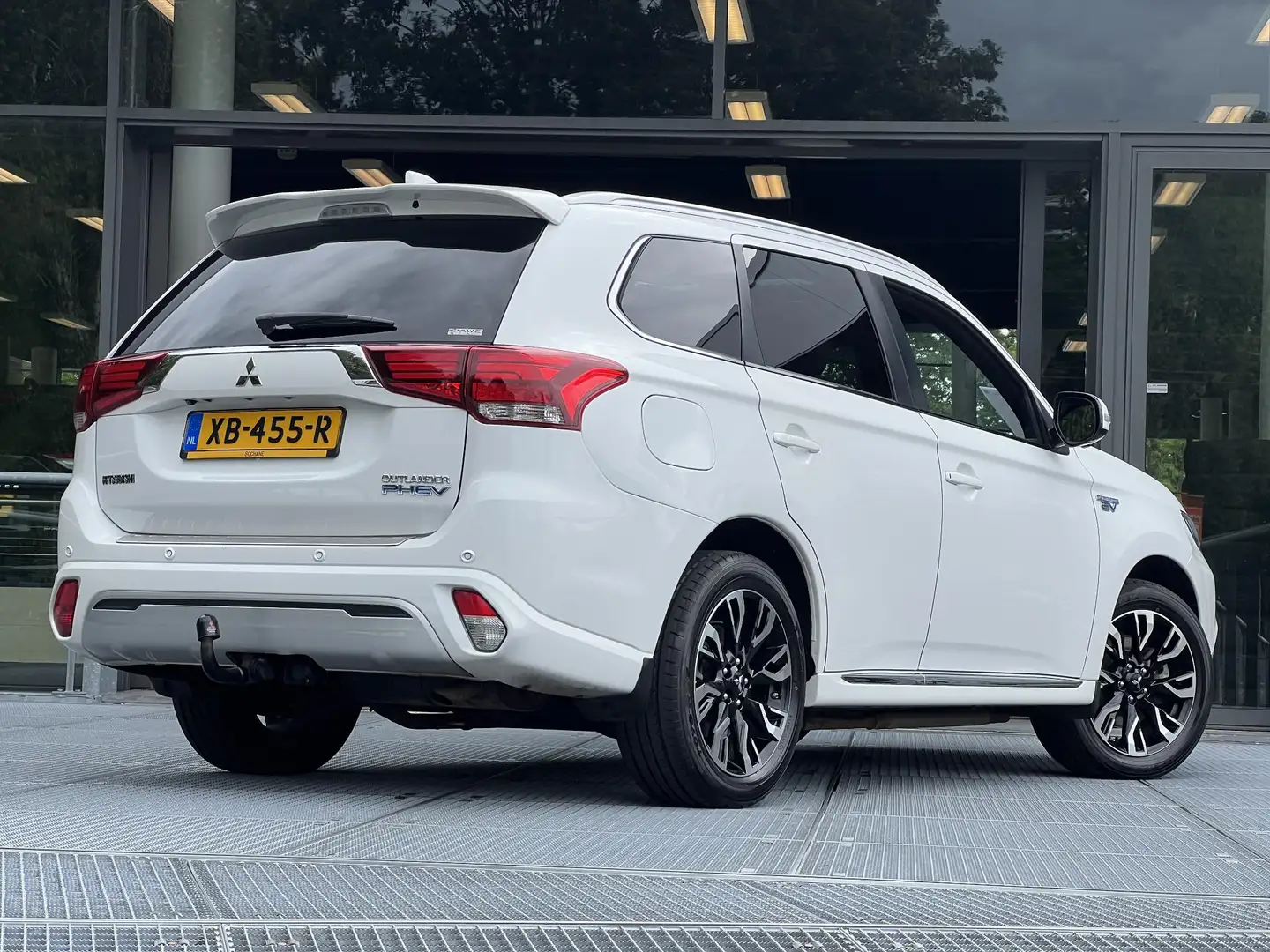 Mitsubishi Outlander 2.4 PHEV Instyle | Leder | Adaptieve Cruise Contro Wit - 2