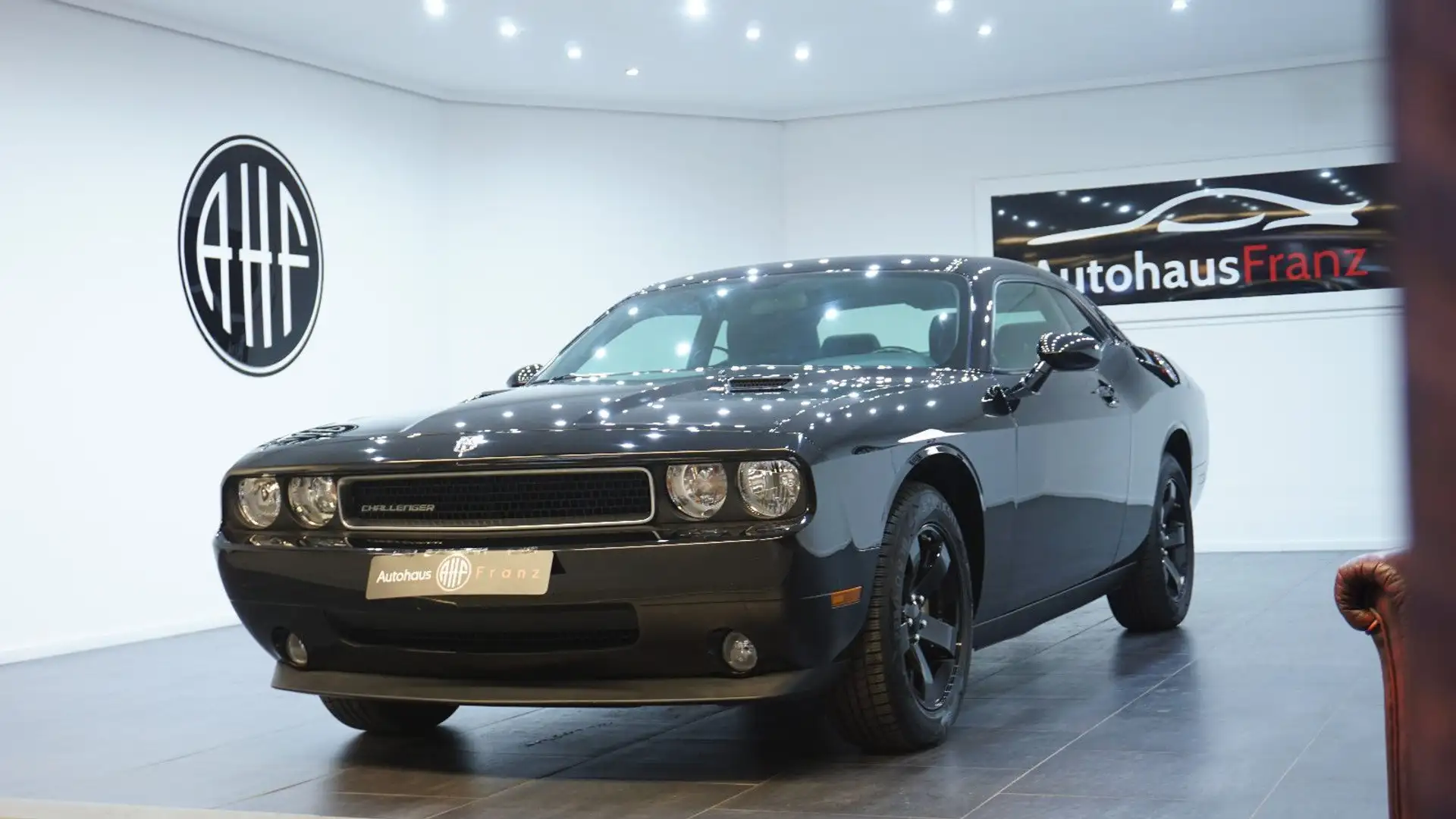 Dodge Challenger *NAVI*Bluetooth*Allwetterreifen*USB* Чорний - 1