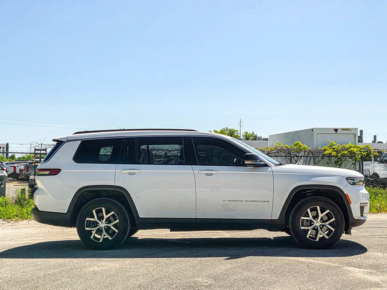 Jeep Grand Cherokee снимка Jeep Grand Cherokee
