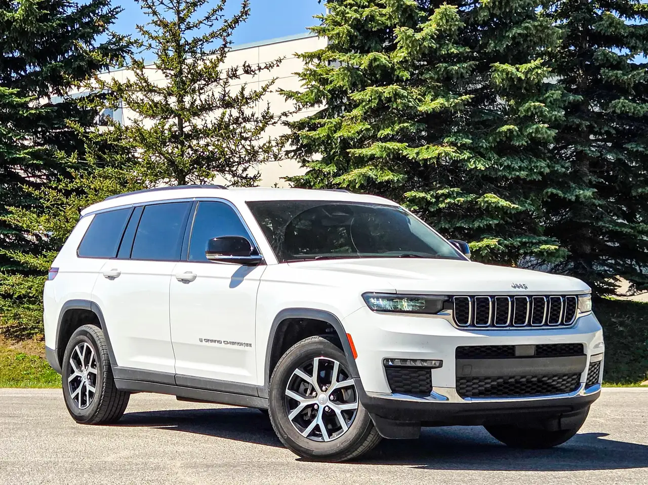 Jeep Grand Cherokee снимка Jeep Grand Cherokee