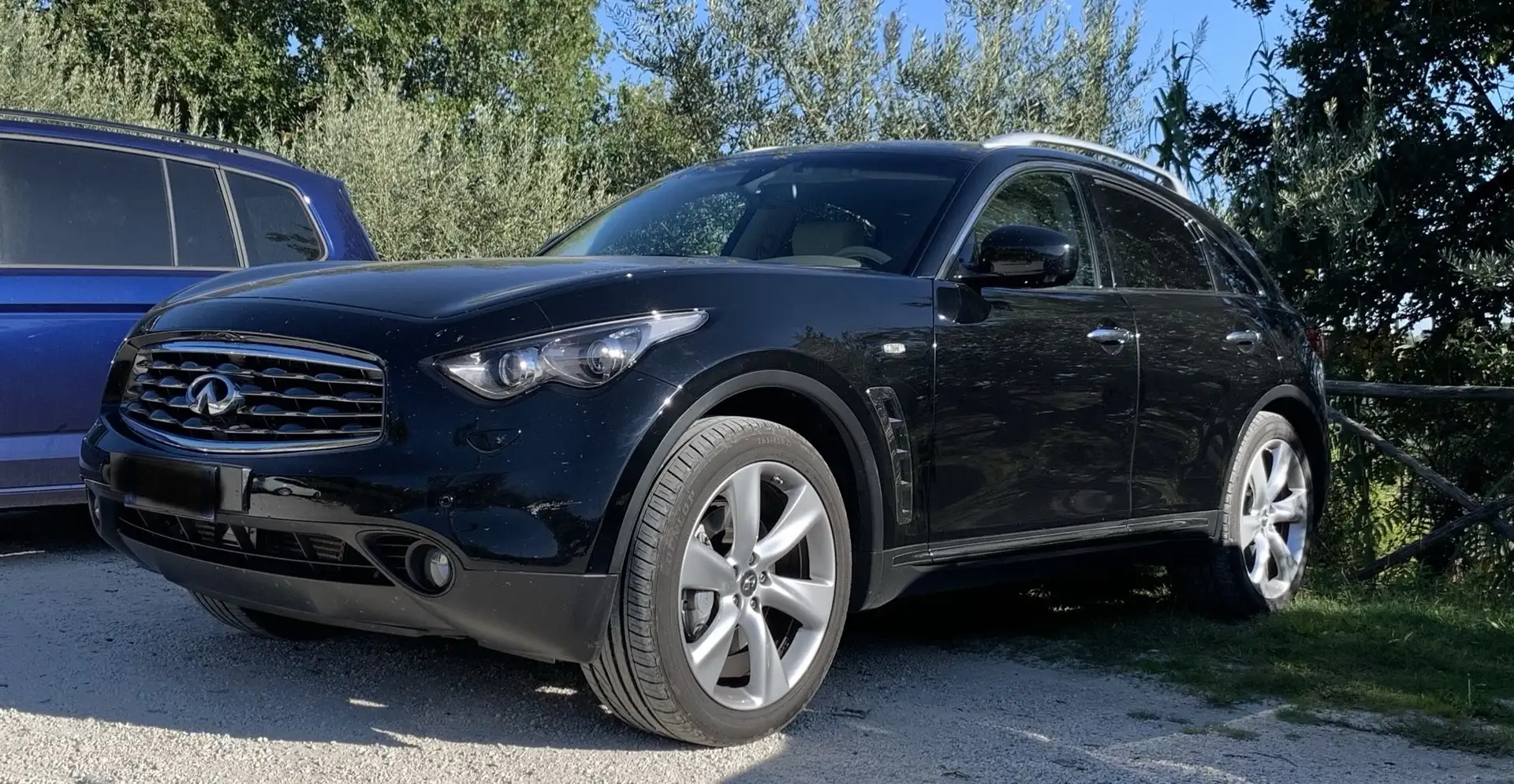 Infiniti FX 3.0d V6 S Premium awd auto - 1