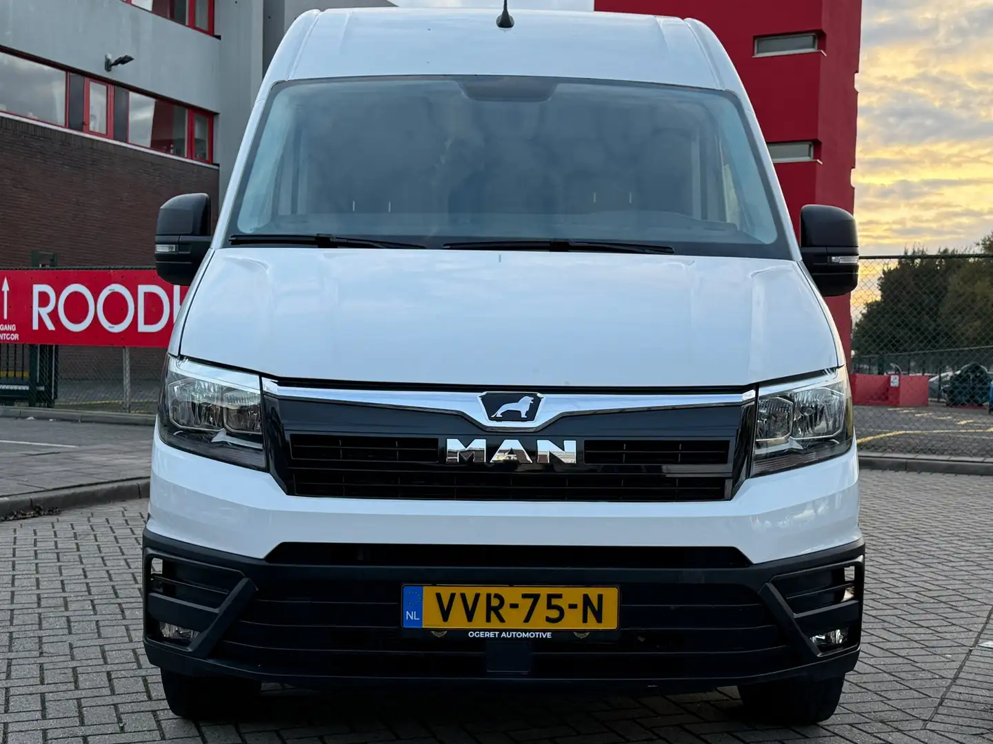 MAN TGE 35 2.0 Lang L4 Super Hoog|AUTOMAAT|CAMARA|NAVI|NIE Wit - 2