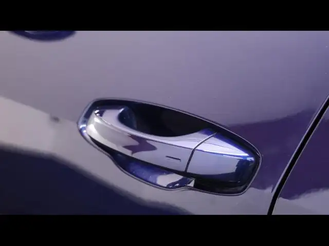 Audi Q3 view 28