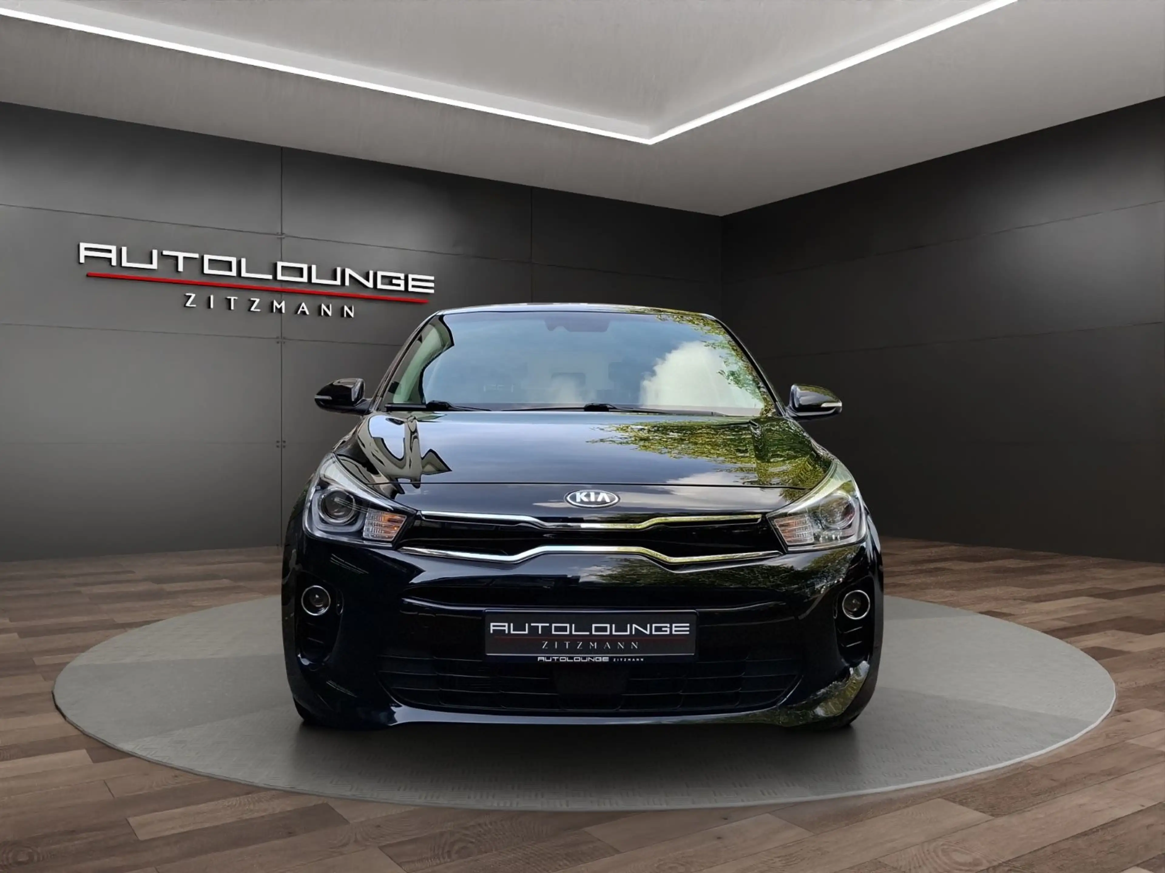 Kia Rio Platinum Edition Kamera PDC Tempom. Leder — photo 8
