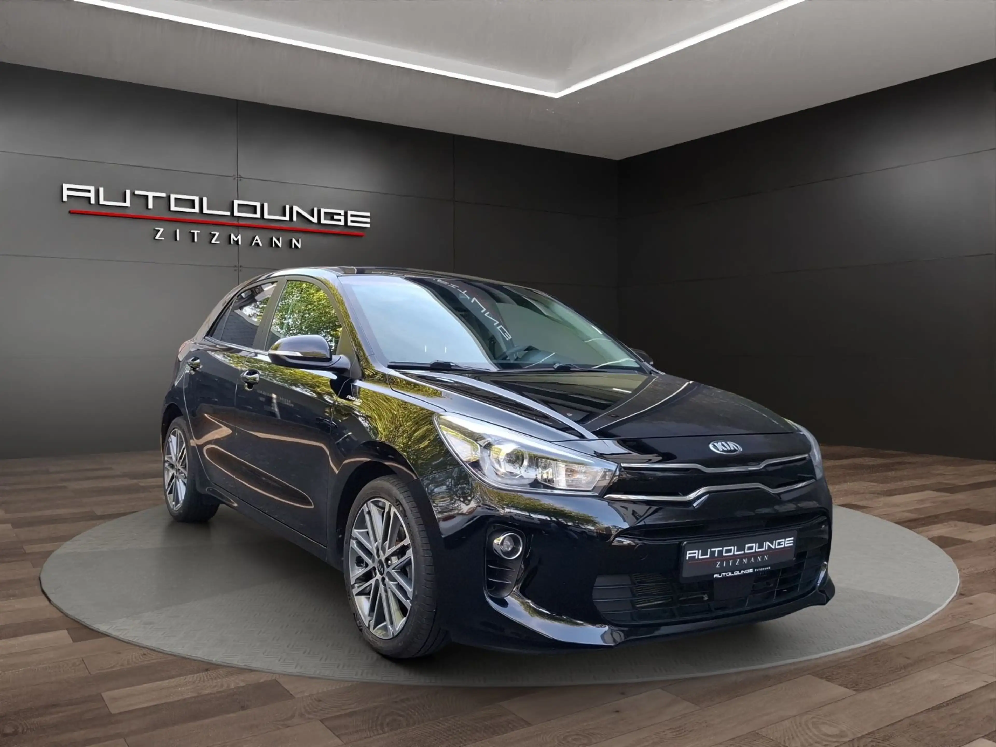 Kia Rio Platinum Edition Kamera PDC Tempom. Leder — photo 7