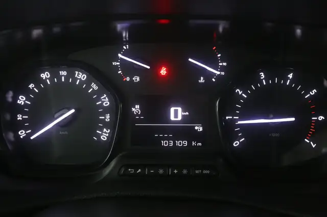 Peugeot Expert view 14