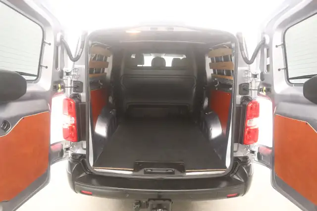 Peugeot Expert view 4