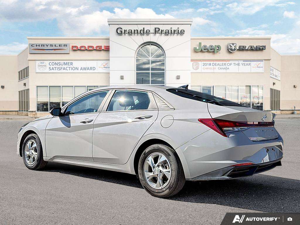 2023 Hyundai Elantra Essential | Bluetooth | Heated Seating — снимка 1