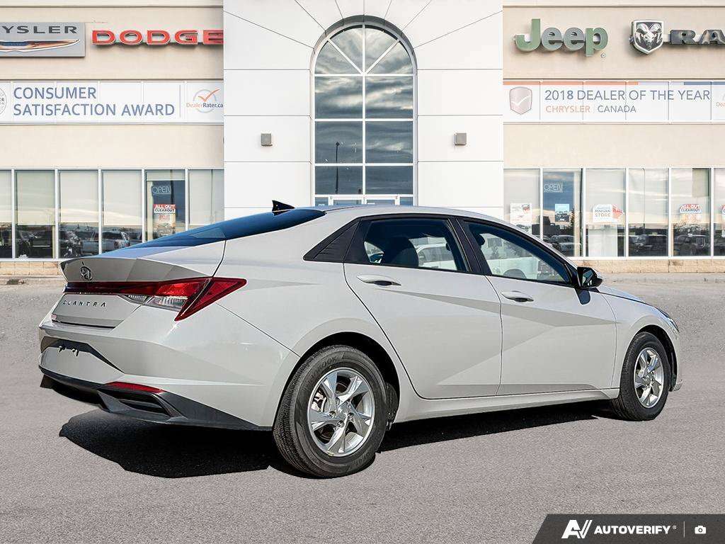 2023 Hyundai Elantra Essential | Bluetooth | Heated Seating — снимка 1