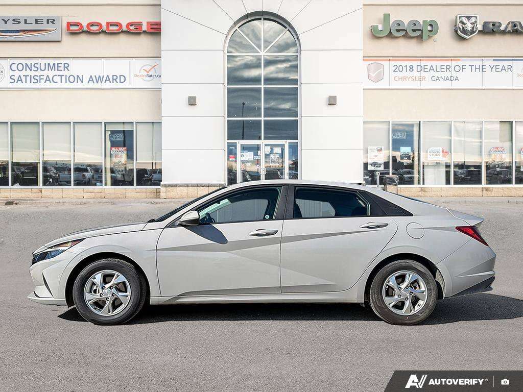 2023 Hyundai Elantra Essential | Bluetooth | Heated Seating — снимка 1