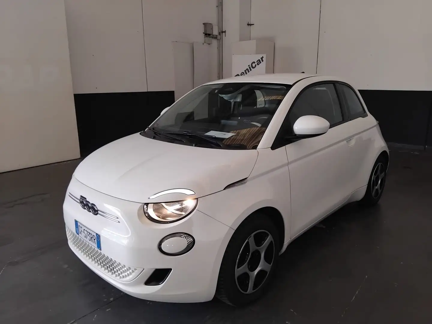Fiat 500e 500e Berlina 42 kWh Passion - 1