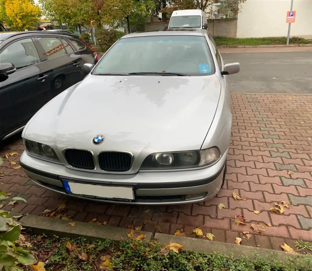 BMW 530 530d Silber - 1