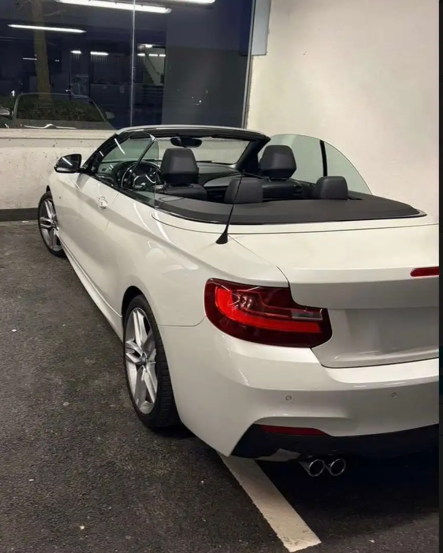 BMW 220 220d Cabrio M Sport M Sport Weiß - 2