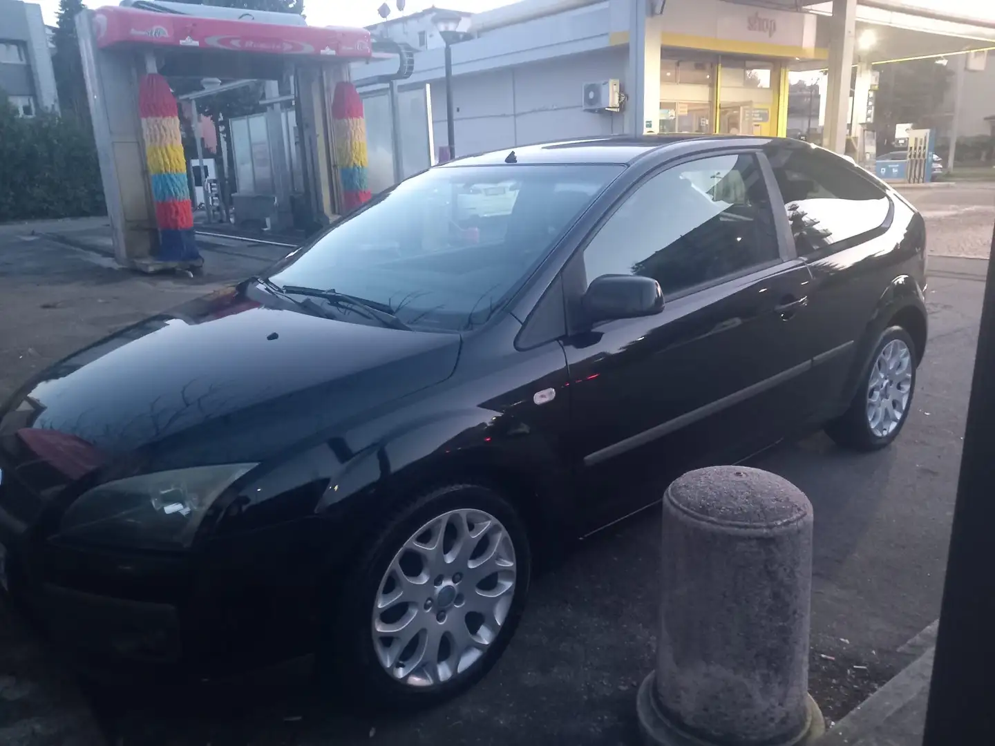 Ford Focus 1.6 V16 Cat.3 porte - 1