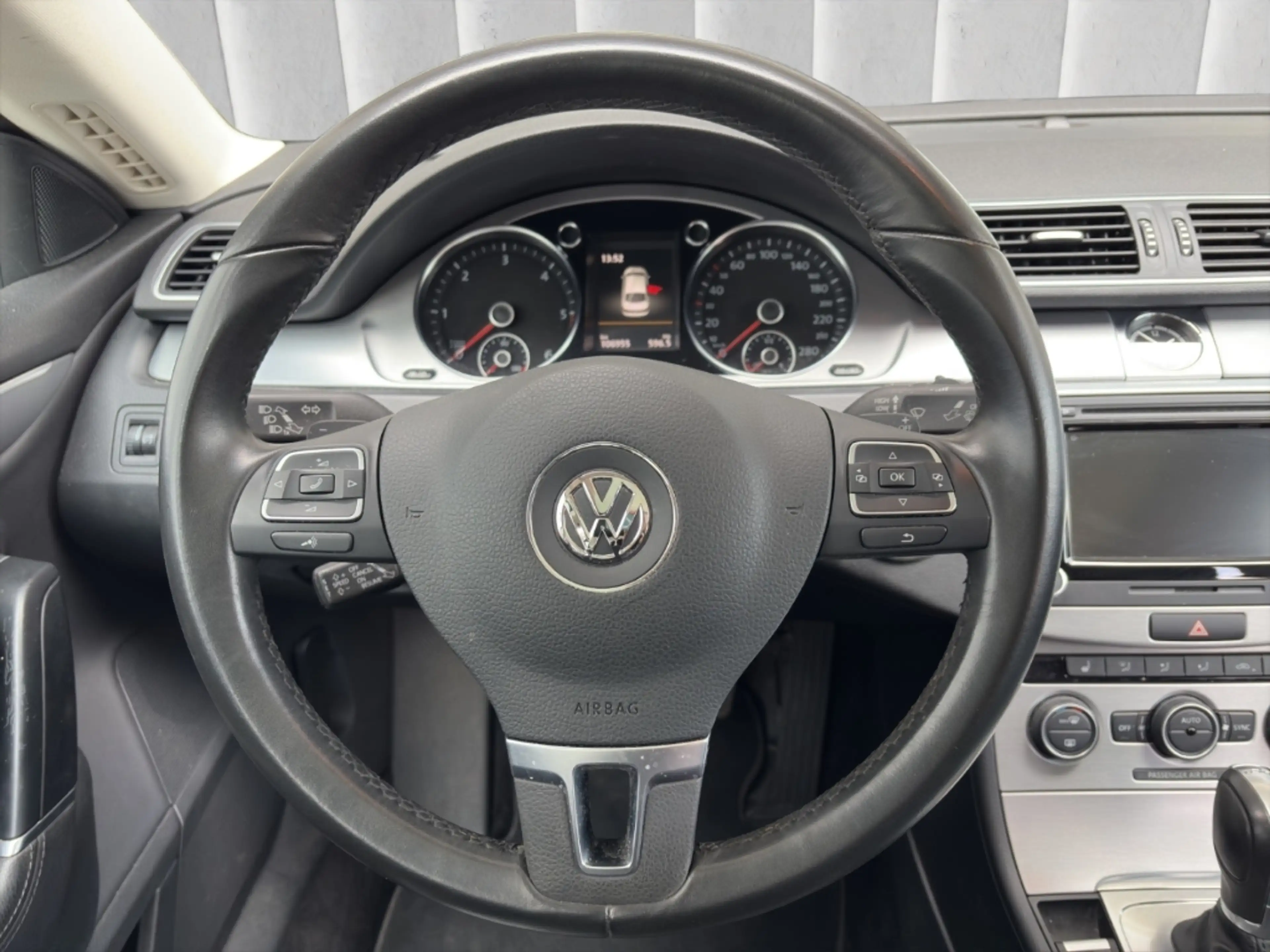 Volkswagen CC 2.0 TDI LEDER+NAVI+PANO+XENON+EL.SITZE — photo 12