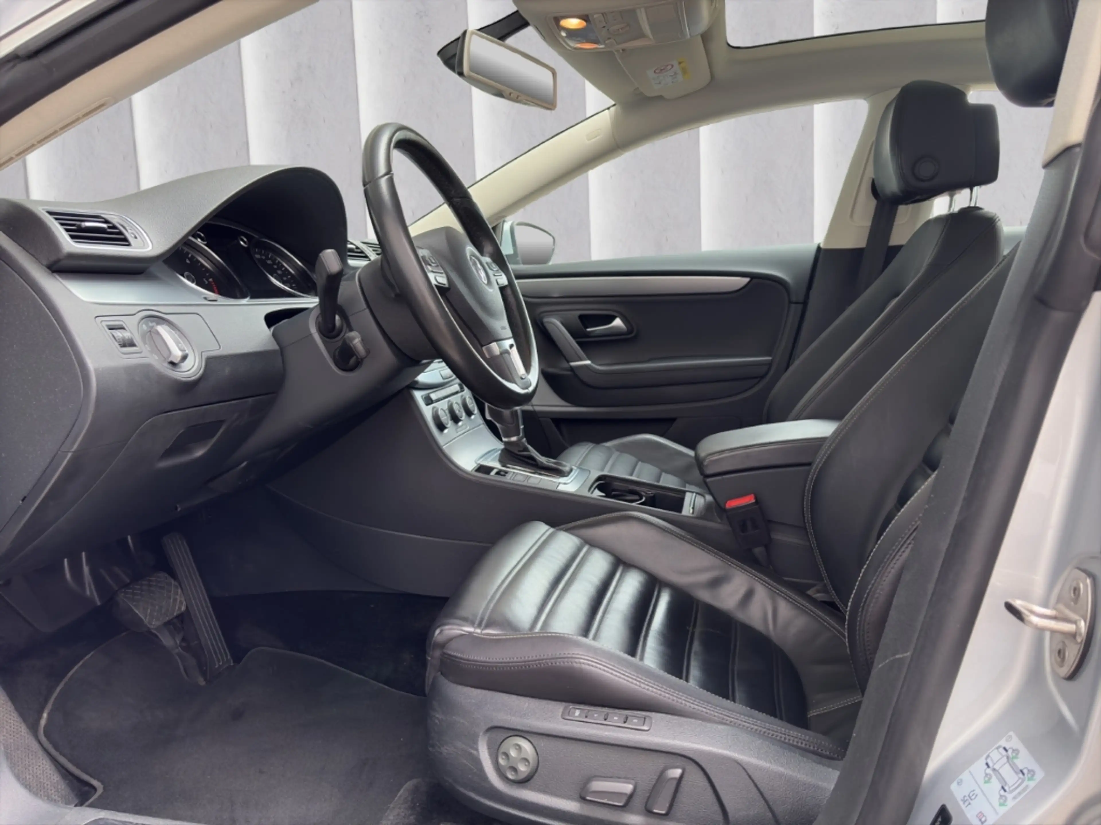 Volkswagen CC 2.0 TDI LEDER+NAVI+PANO+XENON+EL.SITZE — photo 7