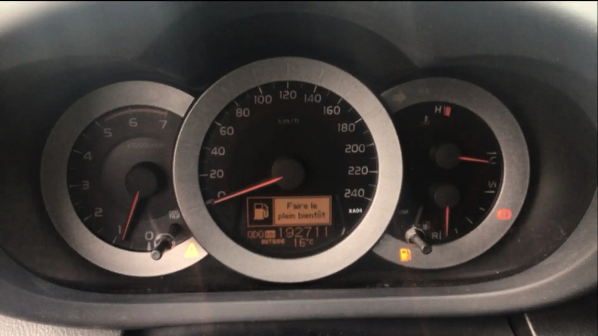 Toyota RAV 4 2.2D-4D Executive Gris - 2