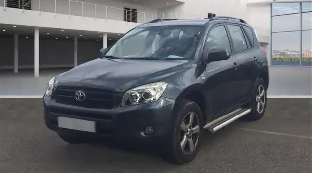 Toyota RAV 4 2.2D-4D Executive