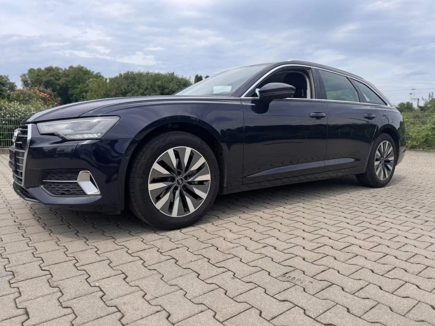 Audi A6 Avant 40 TDI sport ACC AHK 18 Zoll VIRTUAL Blau - 1