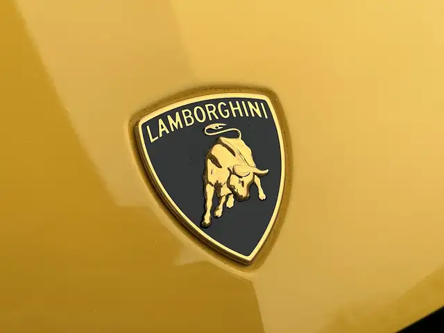 Lamborghini Urus URUS SE Aut. Ansicht 5