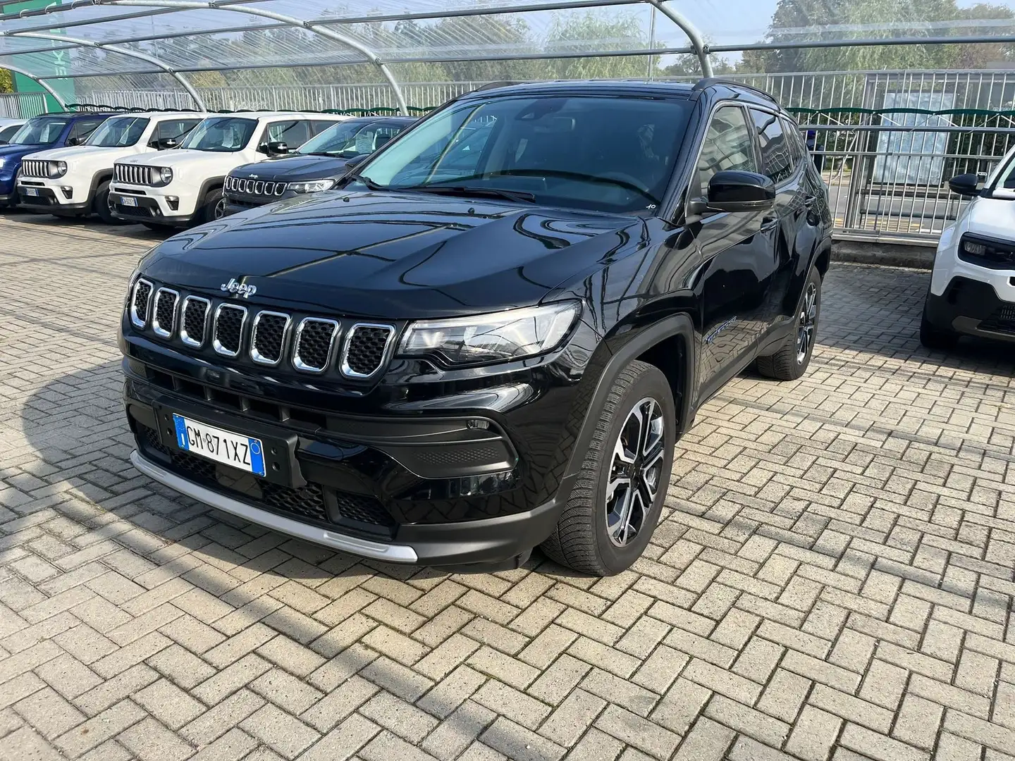 Jeep Compass Compass 1.3 Turbo T4 190 CV PHEV AT6 4xe Limited Zwart - 1