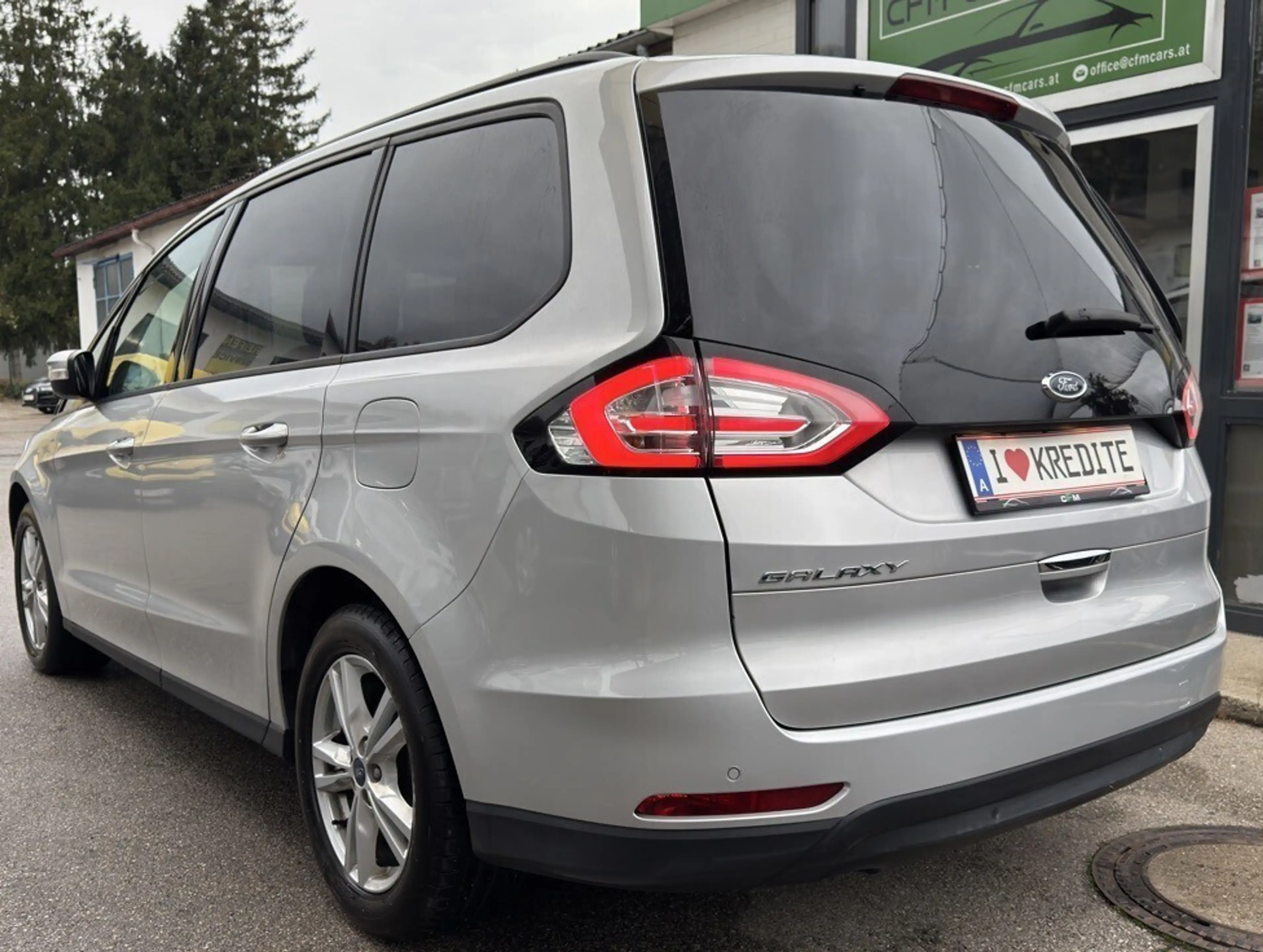 Ford Galaxy 2,0 EcoBlue SCR Business — photo 7
