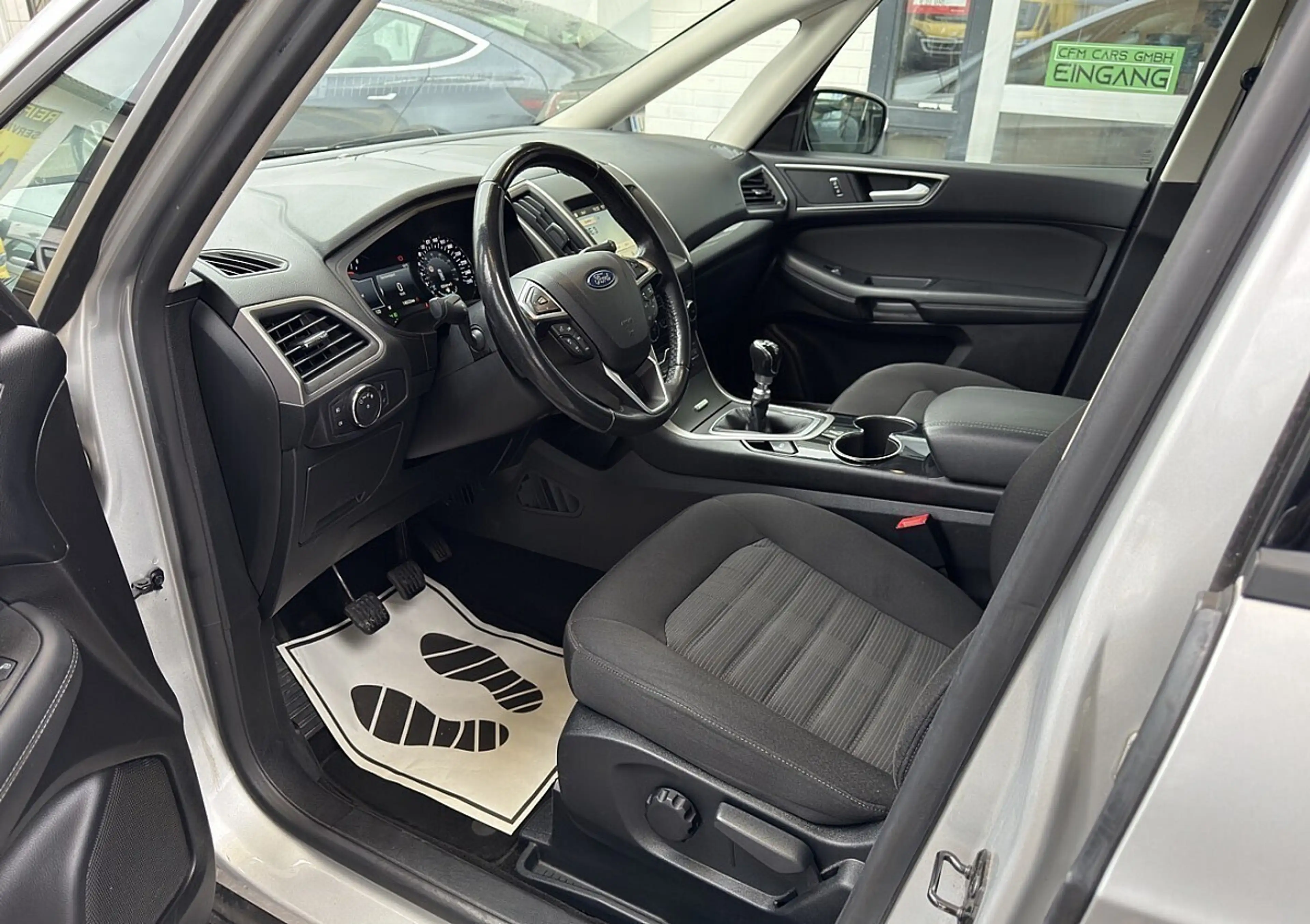 Ford Galaxy 2,0 EcoBlue SCR Business — photo 12