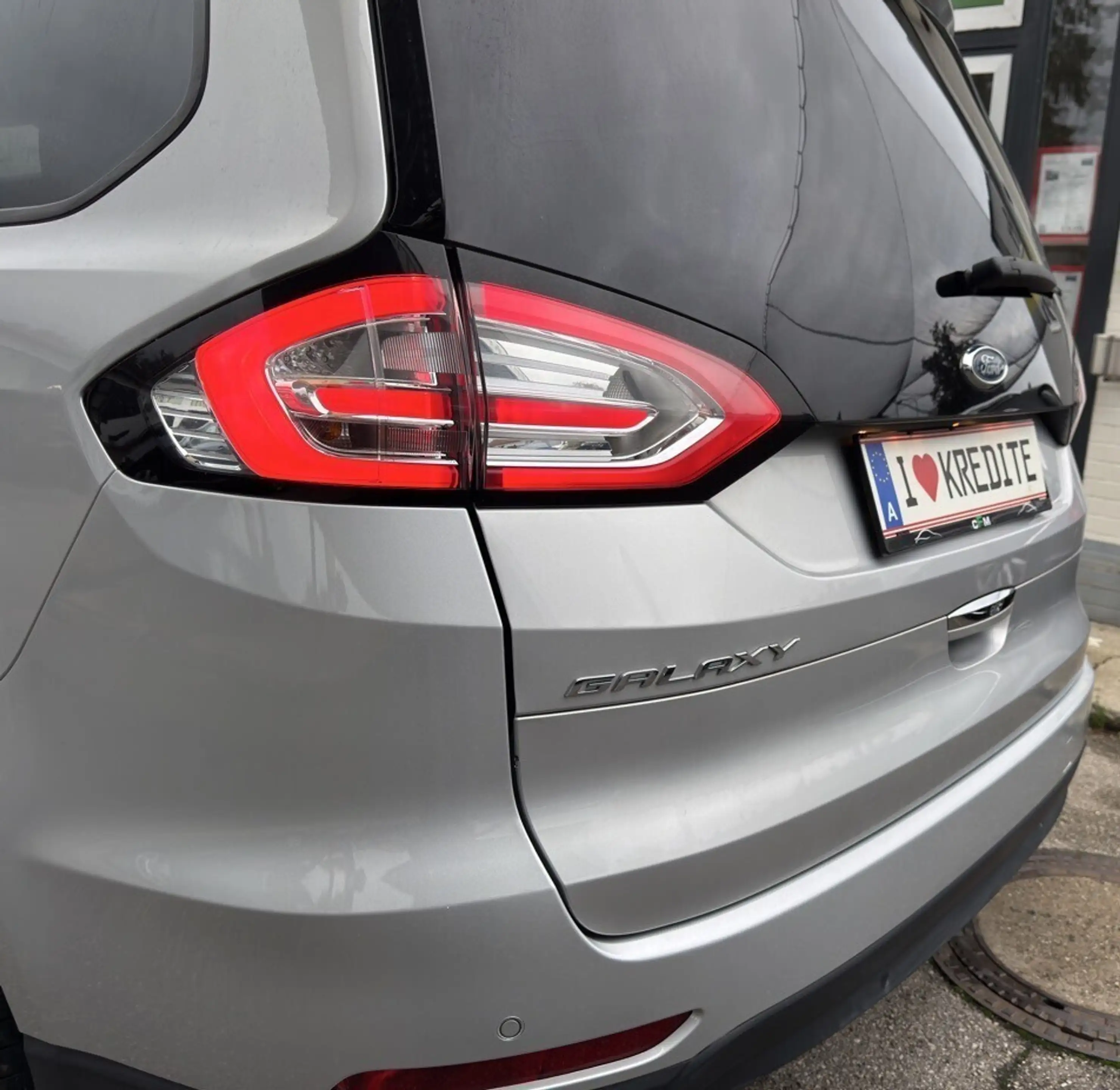 Ford Galaxy 2,0 EcoBlue SCR Business — photo 9