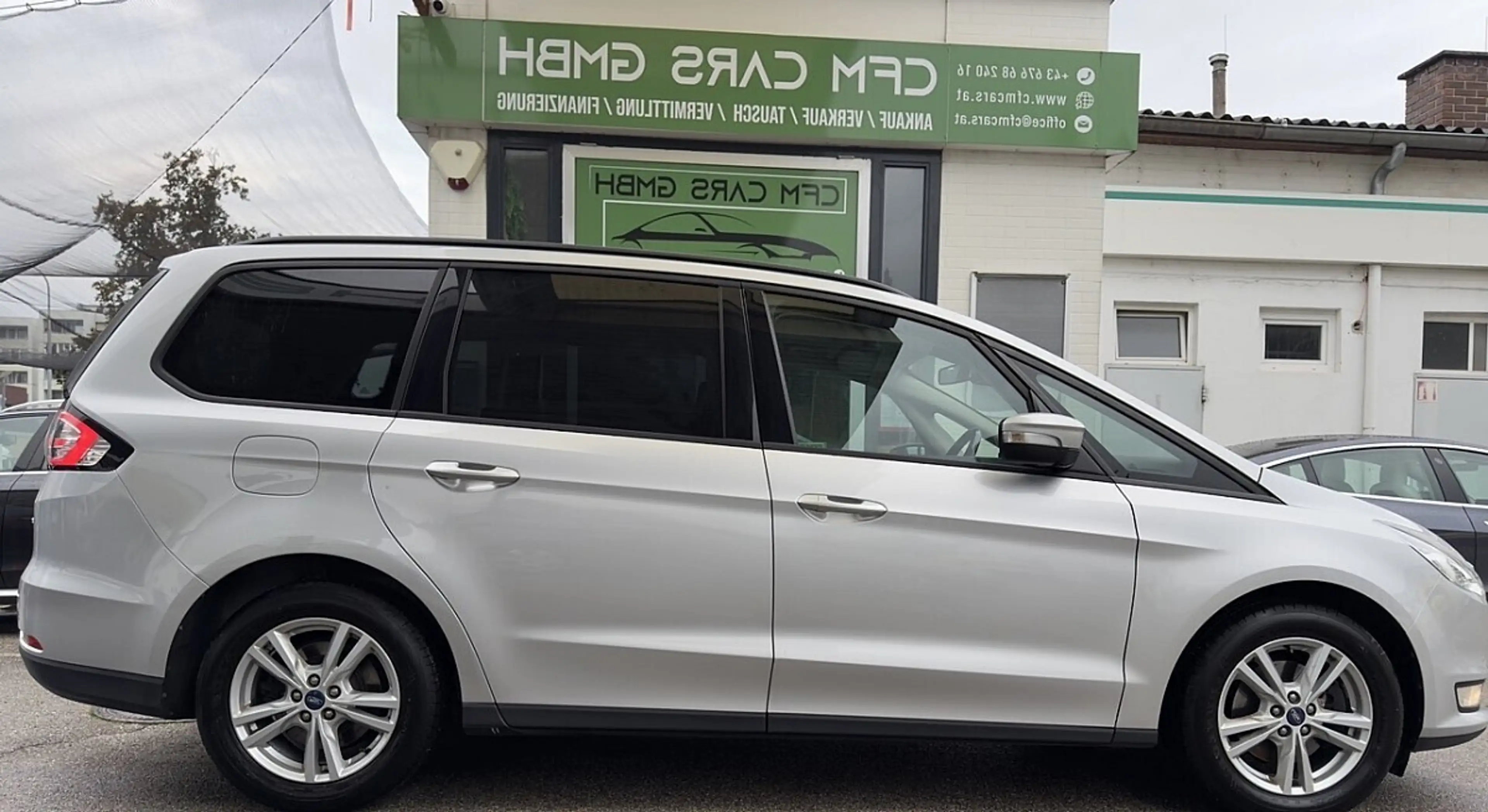 Ford Galaxy 2,0 EcoBlue SCR Business — photo 11