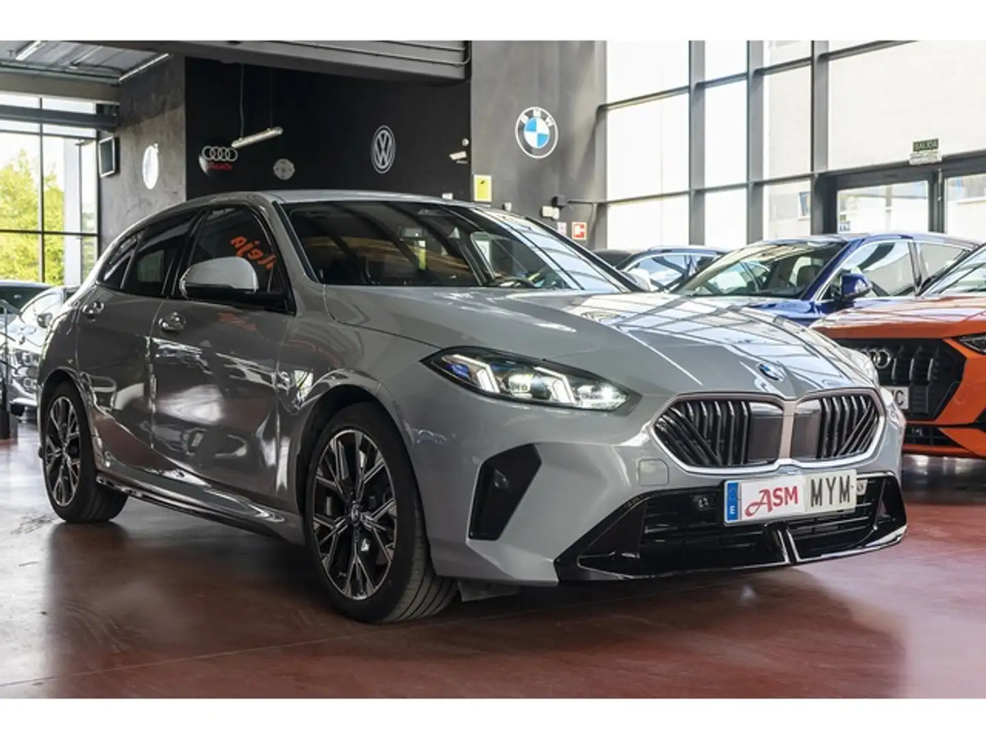 BMW 116 120iA Gris - 2