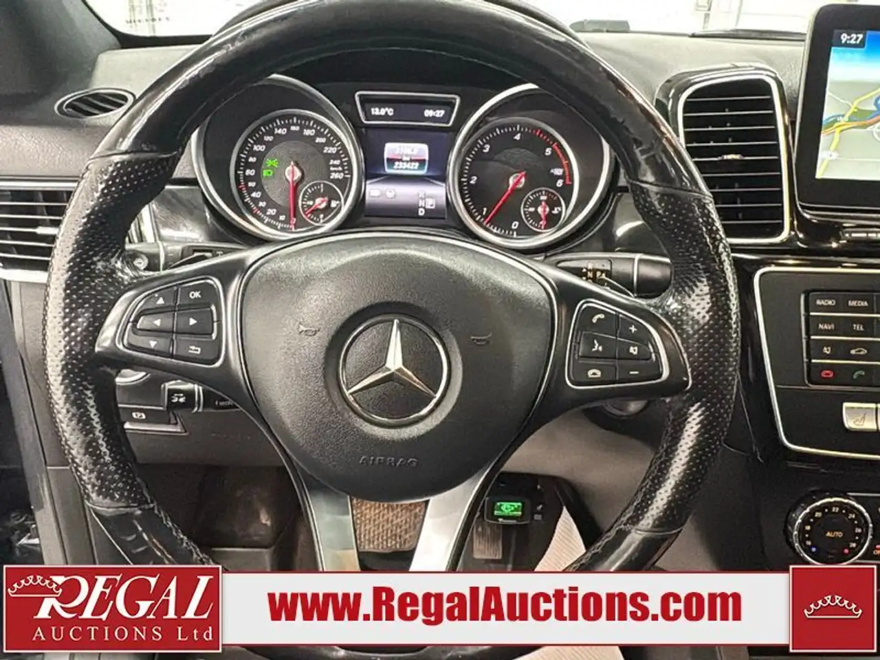 Mercedes-Benz GLE снимка Mercedes-Benz GLE