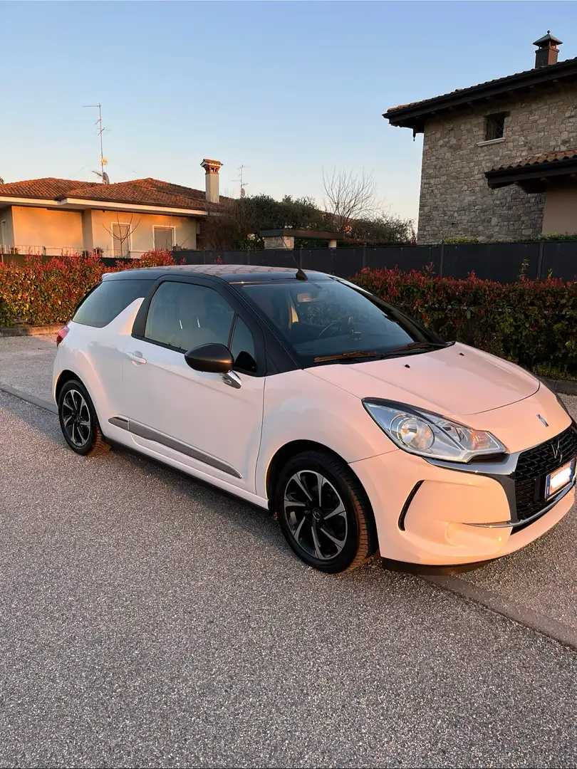 DS Automobiles DS 3 DS3 Cabrio 1.6 bluehdi So Chic s&s 100cv my16 Bianco - 2