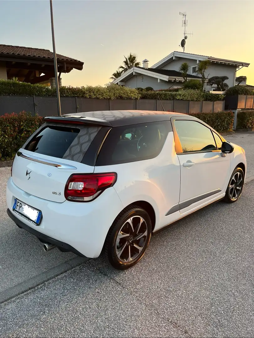 DS Automobiles DS 3 DS3 Cabrio 1.6 bluehdi So Chic s&s 100cv my16 Bianco - 1