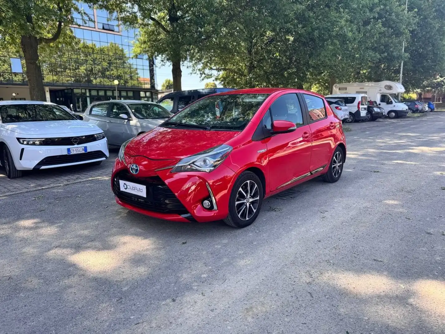 Toyota Yaris 1.5h Active my18 Rosso - 1