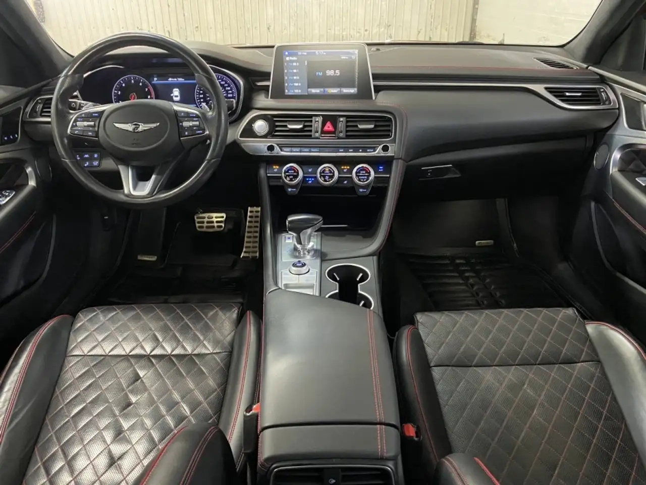 Genesis G70 снимка Genesis G70