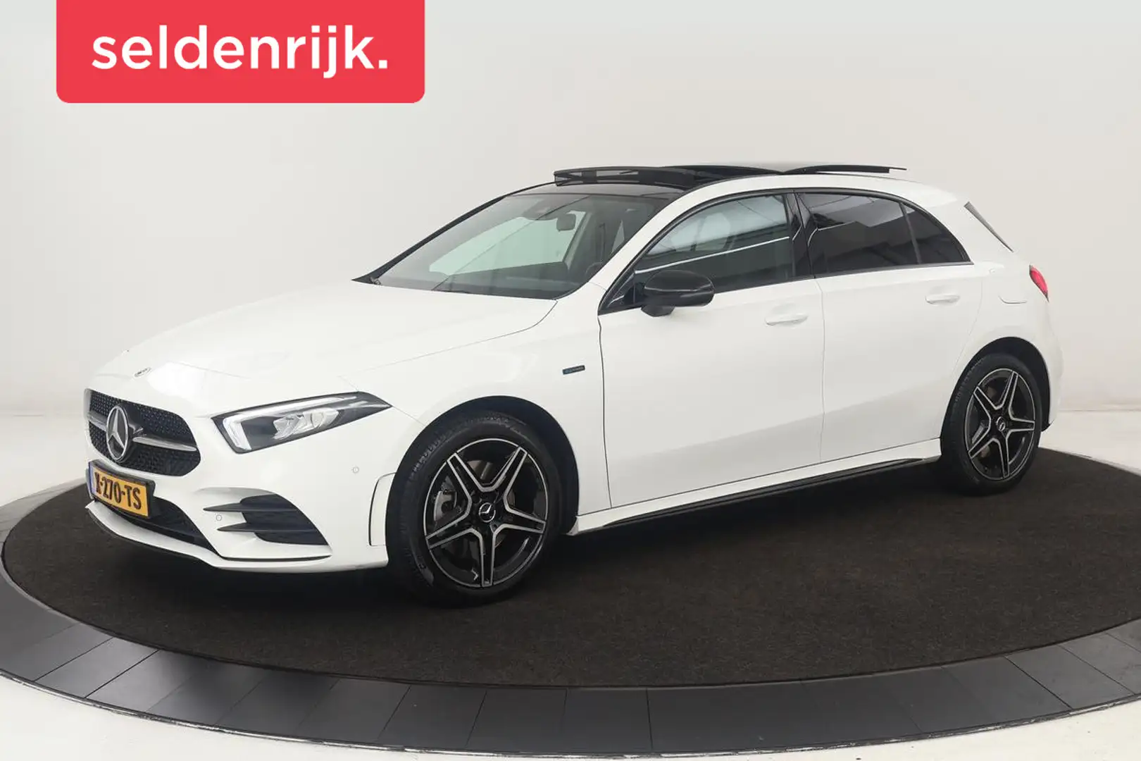 Mercedes-Benz A 250 250e AMG | Panoramadak | Stoelverwarming | Carplay Wit - 1