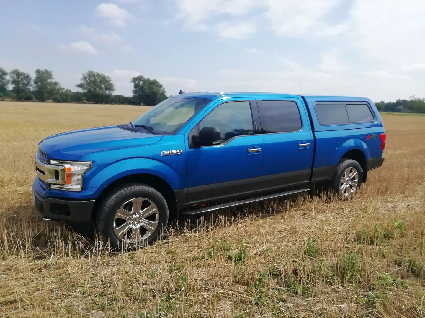 Ford F 150 5.0L V8 XLT Supercrew 157" WB Blau - 2