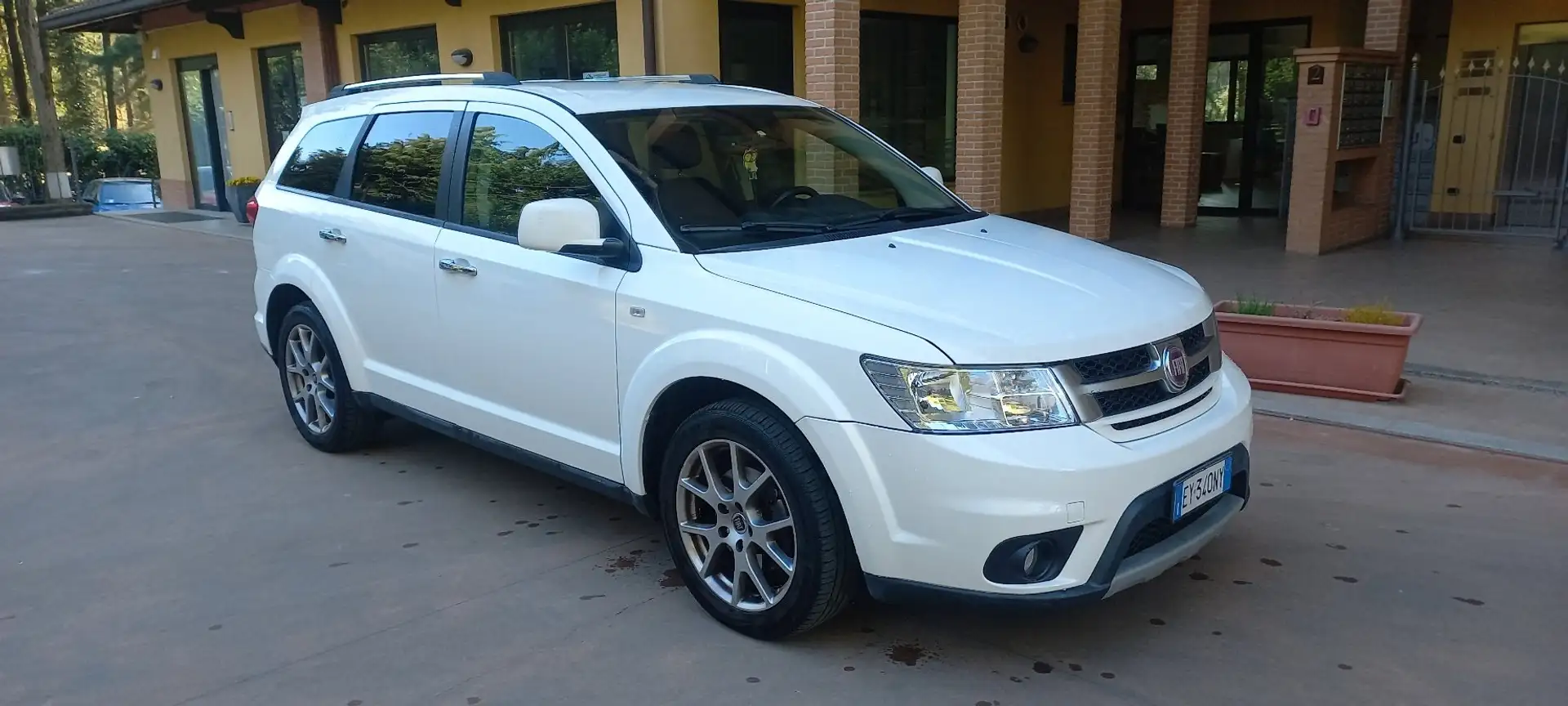 Fiat Freemont Freemont 2.0 mjt 16v Lounge 4x4 170cv auto E5+ Bianco - 1