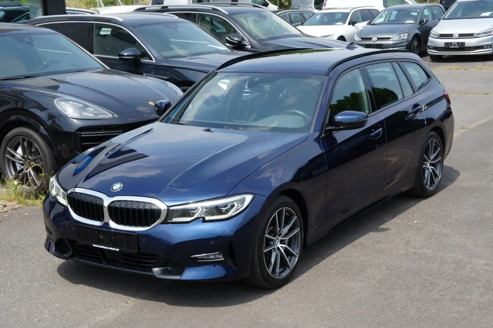 BMW 330 i xDrive Sport Line*ACC*H/K*LASER*KAM*LIVE* Bleu - 1