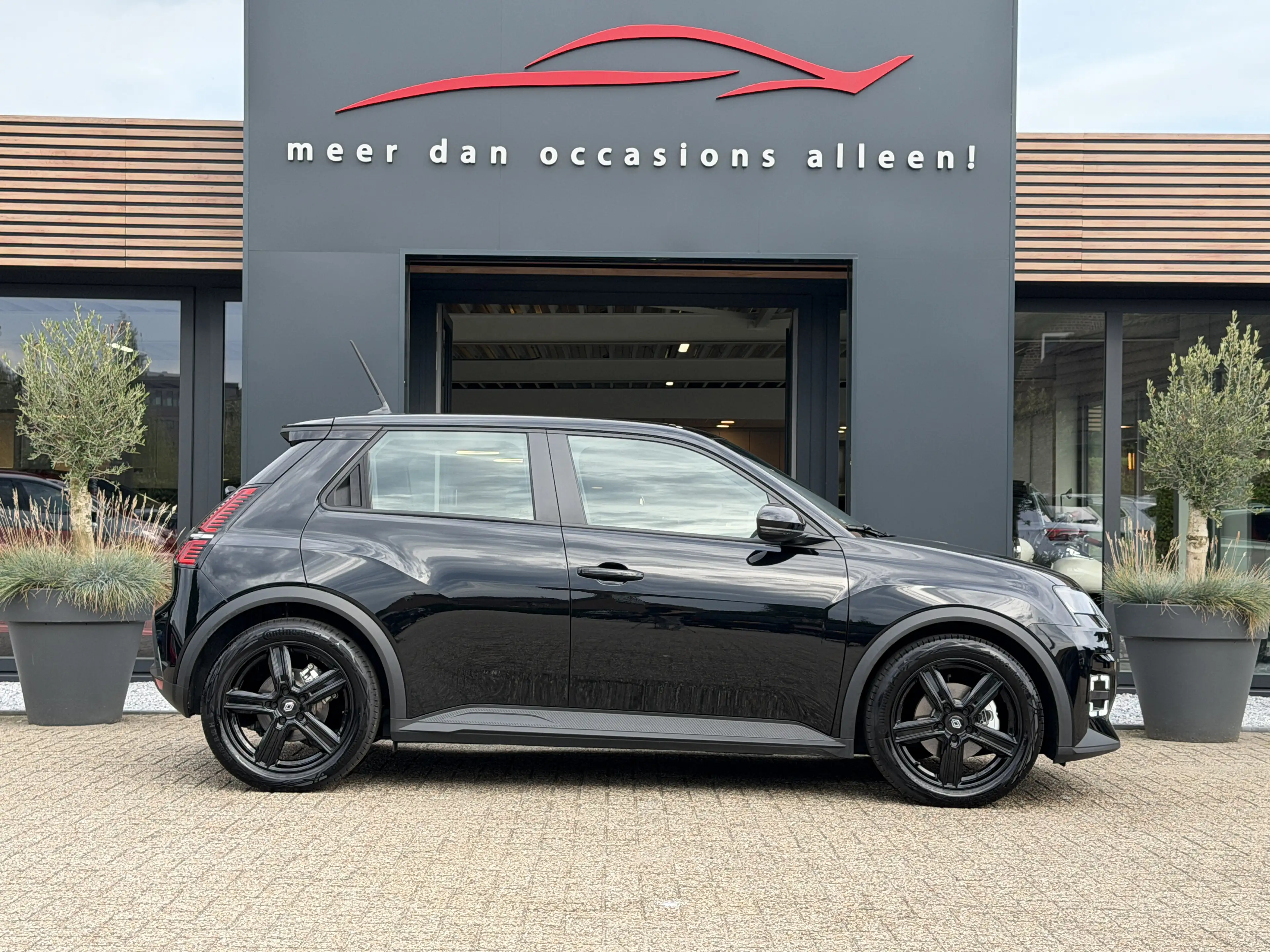 Renault R 5 E-TECH ELECTRIC 5 E-TECH Urban Range Techno 40 Kwh — photo 6