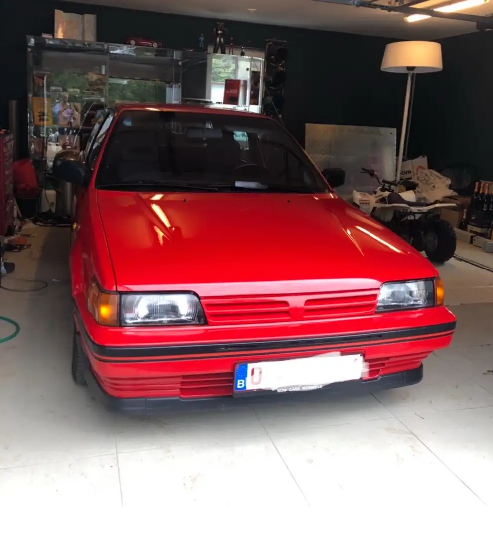 Nissan Sunny GTi - 2