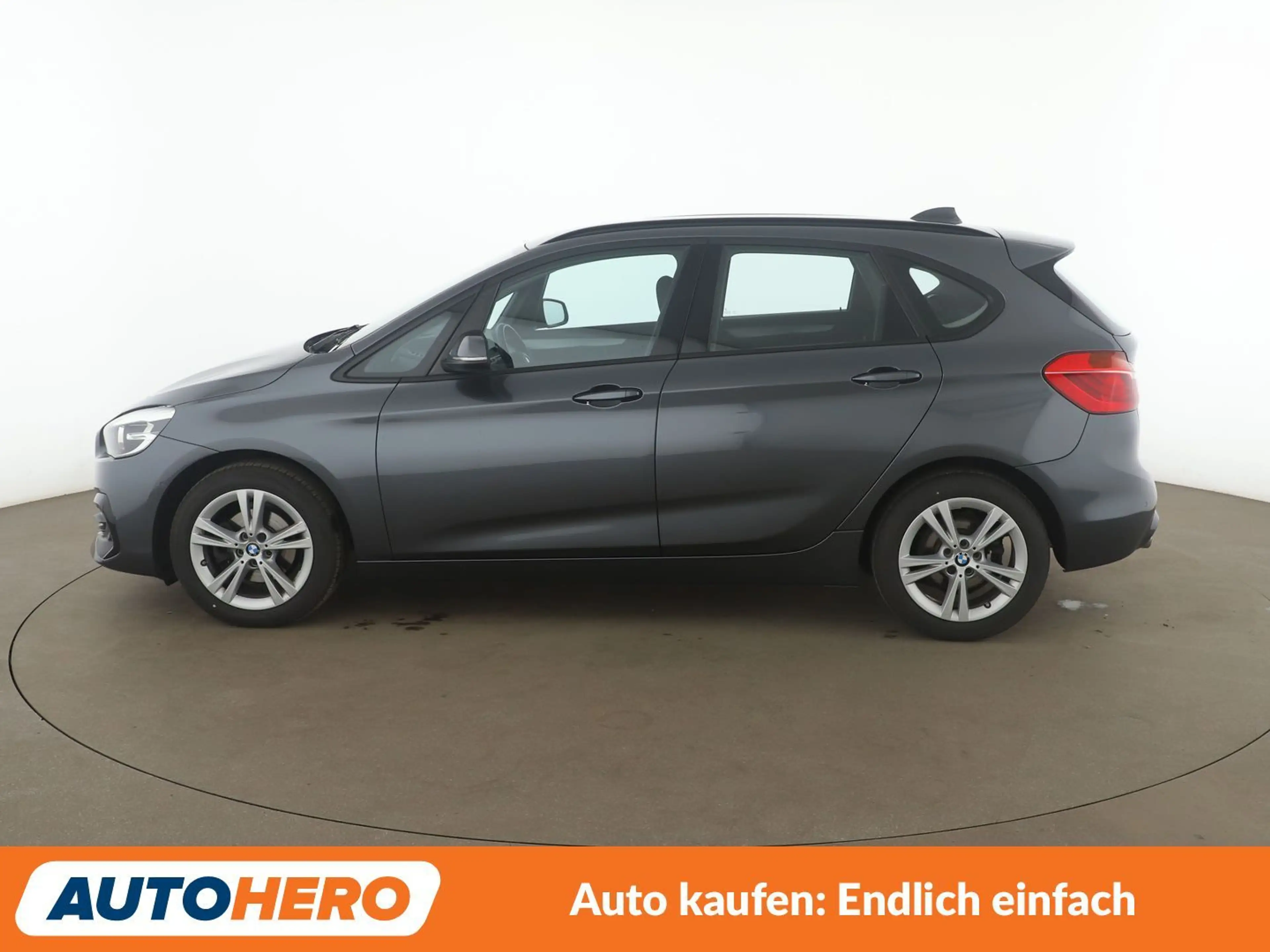 BMW 216 216d Active Tourer Advantage Aut.*NAVI*TEMPO*PDC* — photo 3