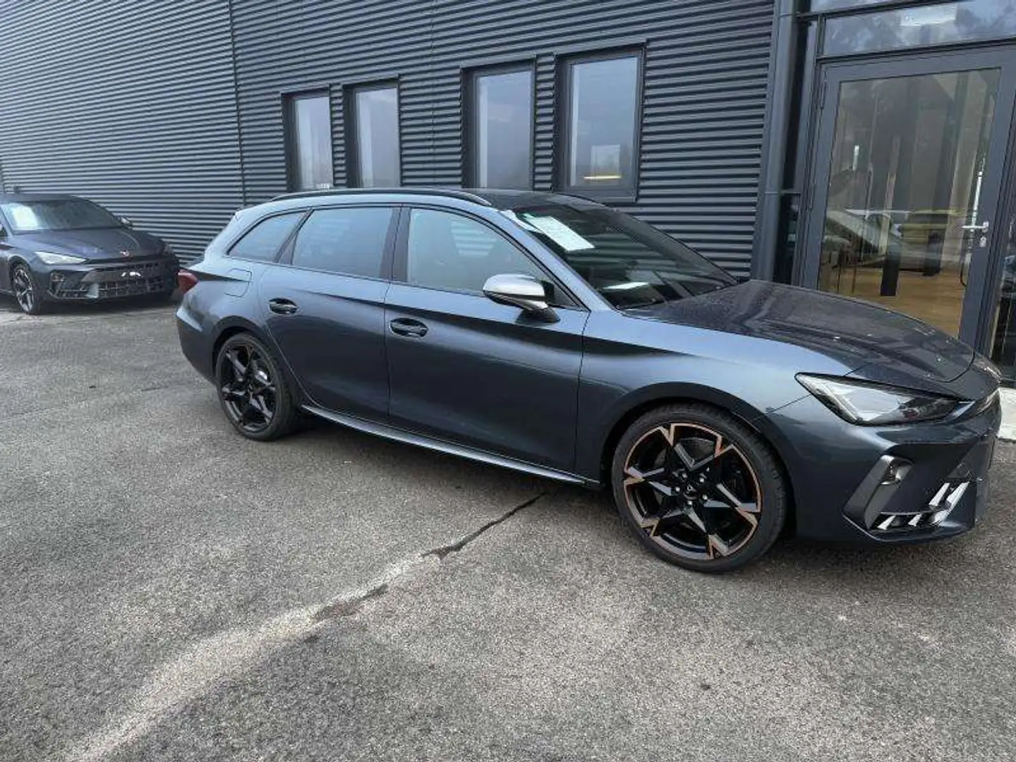 CUPRA Leon Sportstourer VZ Gris - 2