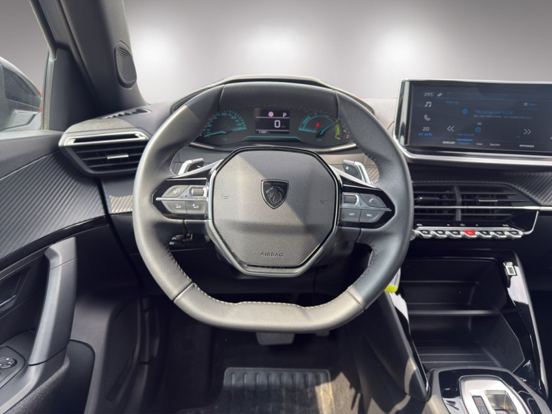 Peugeot 2008 1.2 MHEV 136 Style — photo 8
