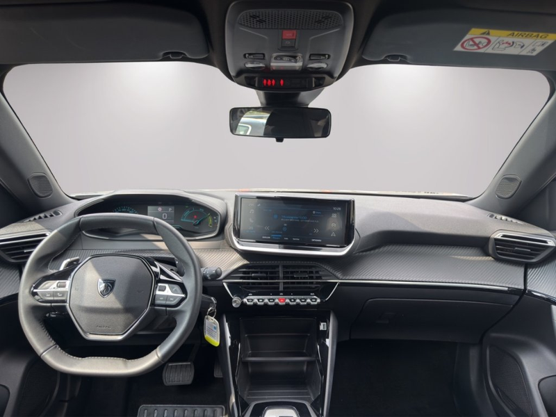 Peugeot 2008 1.2 MHEV 136 Style — photo 9
